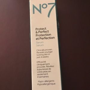 No7 Protect and protect serum